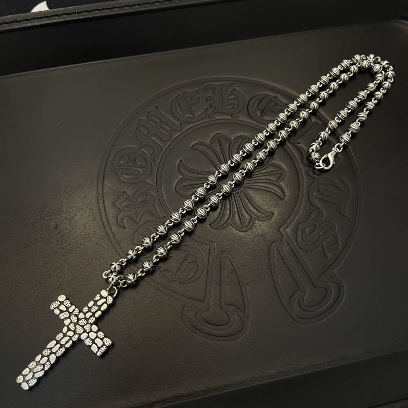Ch*0me He**ts necklaces